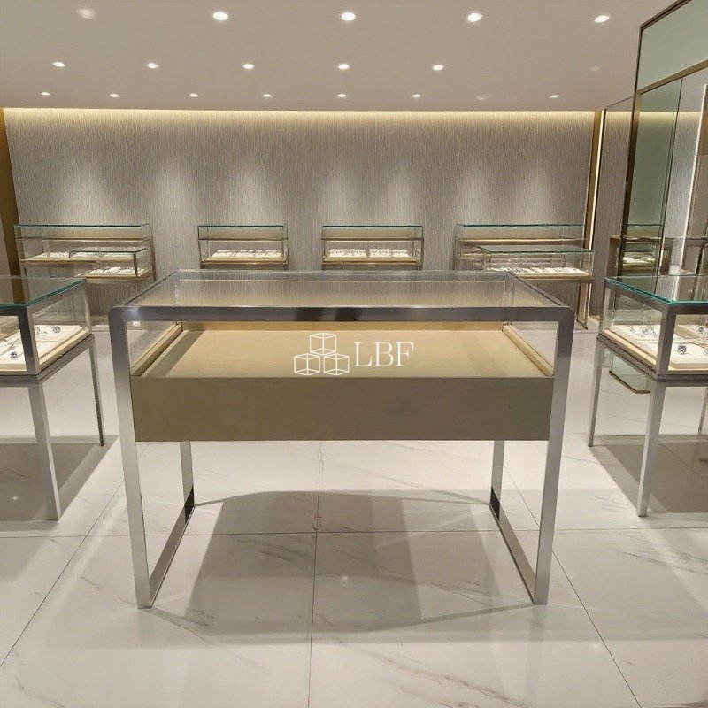 High-end Schmuck-Display-Tresen